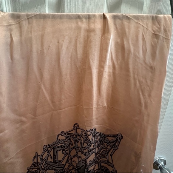 Gucci Horse Pink Silk Scarf with Gucci Designer Box - Picture 9 of 13